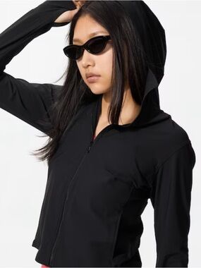 Uniqlo Black Hooded Stretch Zip-Up Jacket